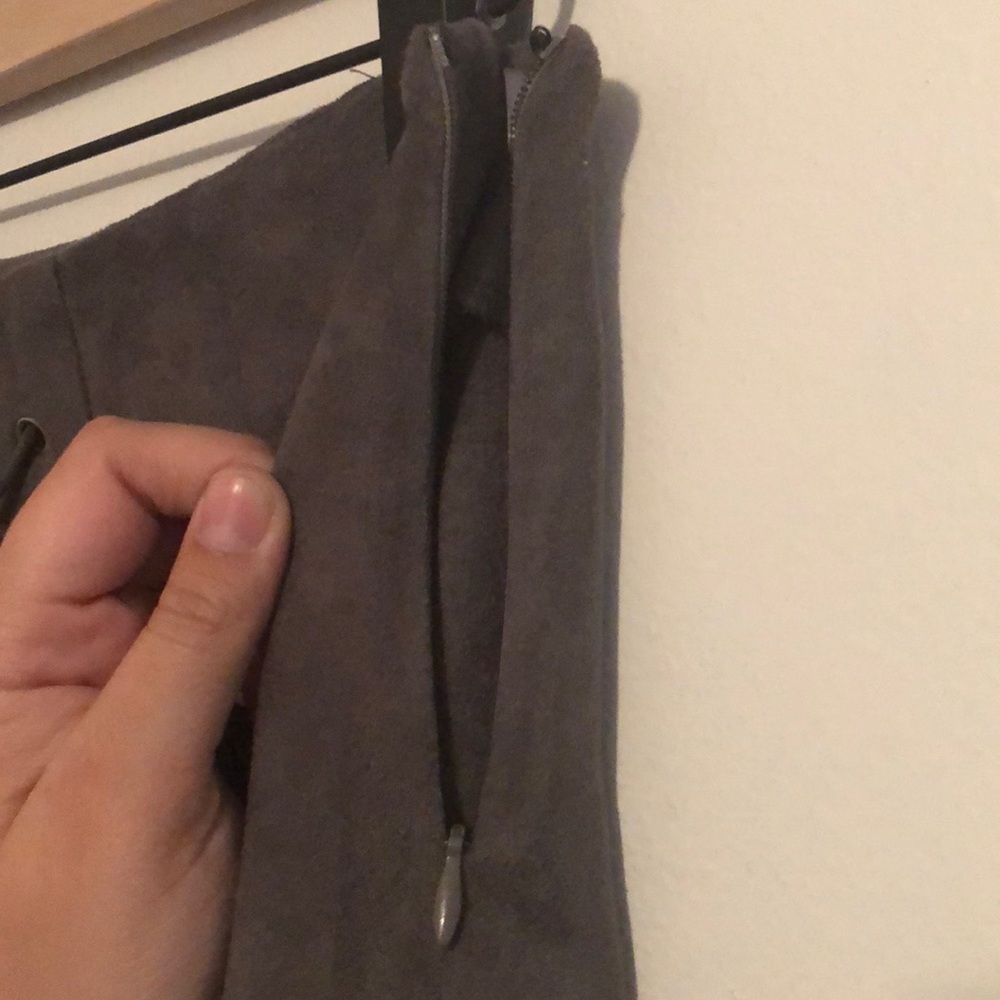 SEEK micro suede gray mini skirt - Picture 3 of 5